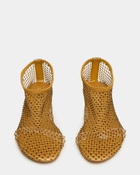 Steve Madden Mino-R Sandals in Gold