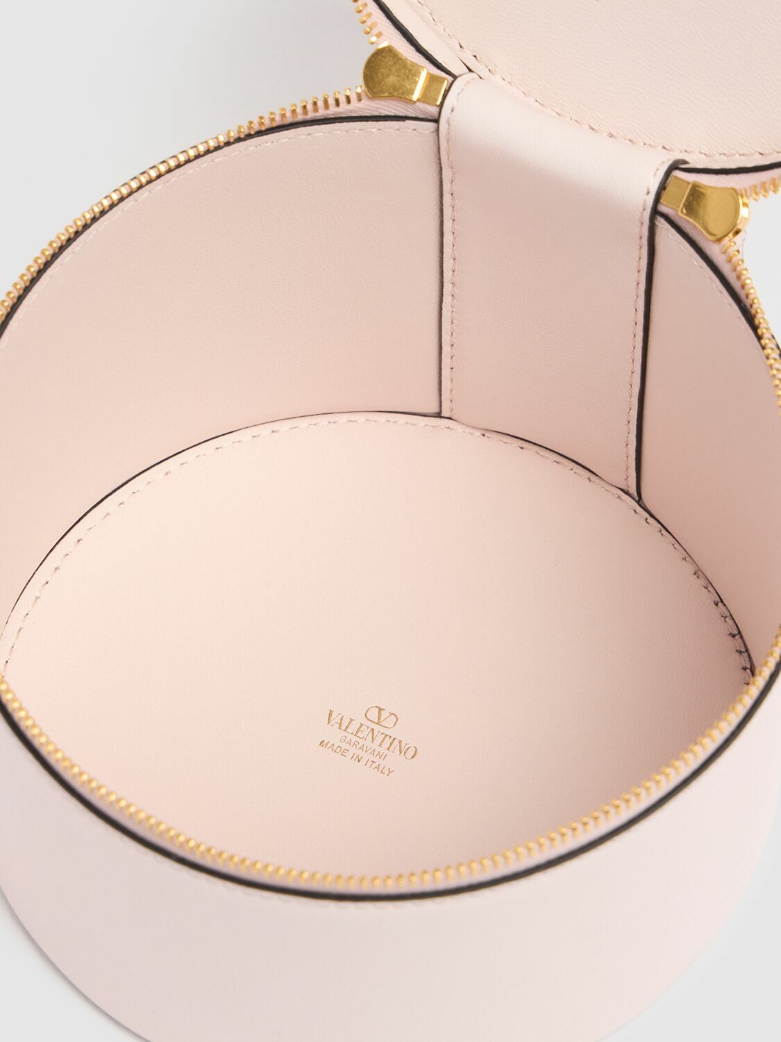 【関税&送料込】Valentino Garavani Secchiello Vlogo Signatur VALENTINO GARAVANI Vlogo Signature Jewelry Box Valentino