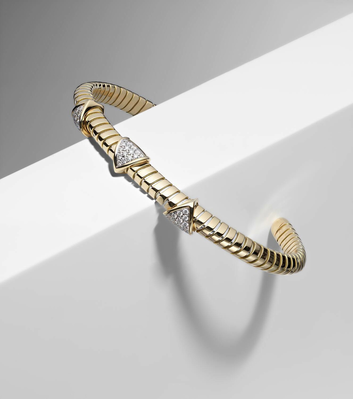 Marina B Trisolina Triple 18kt gold bangle with diamonds