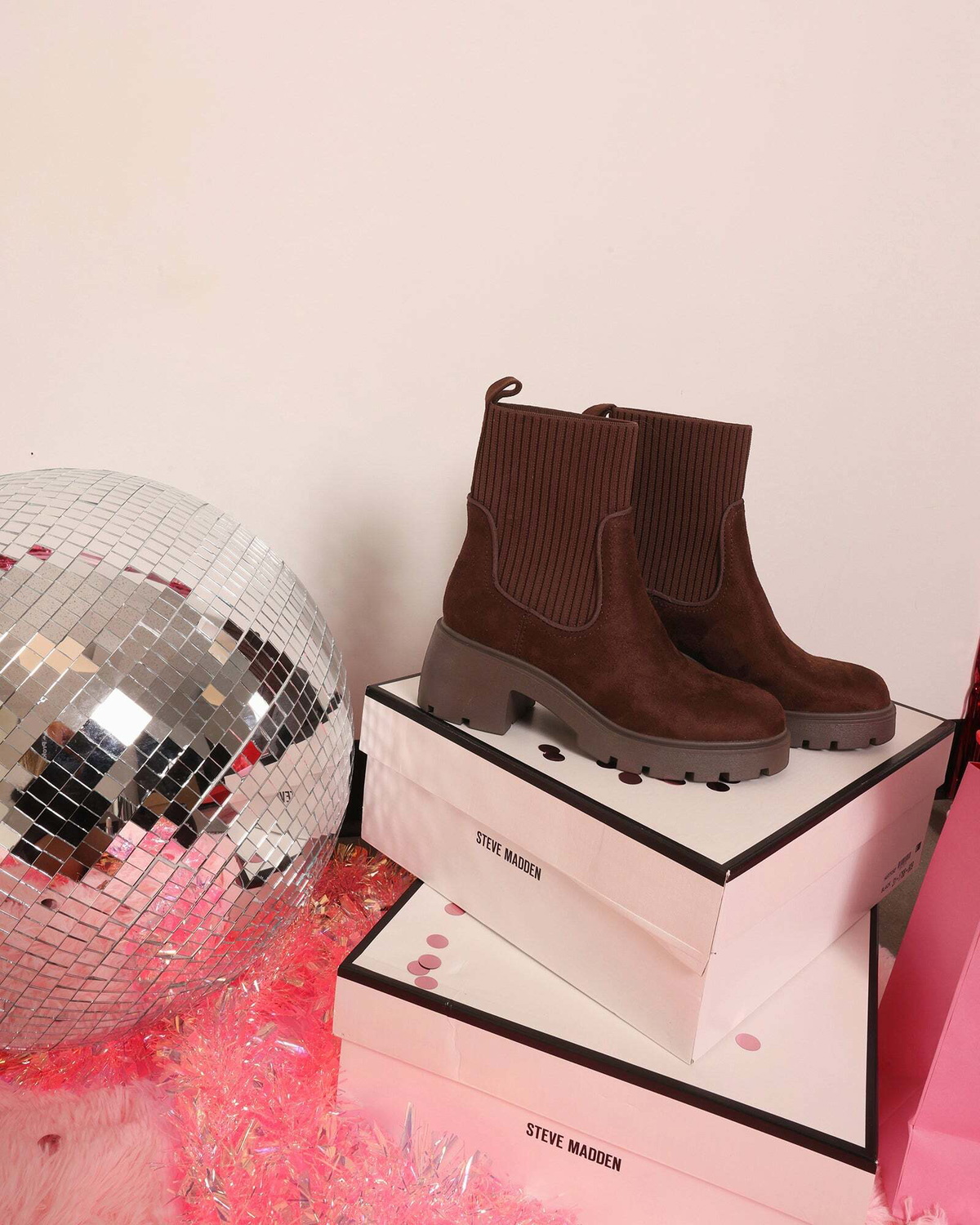 Steve Madden Hartford Booties in Brown