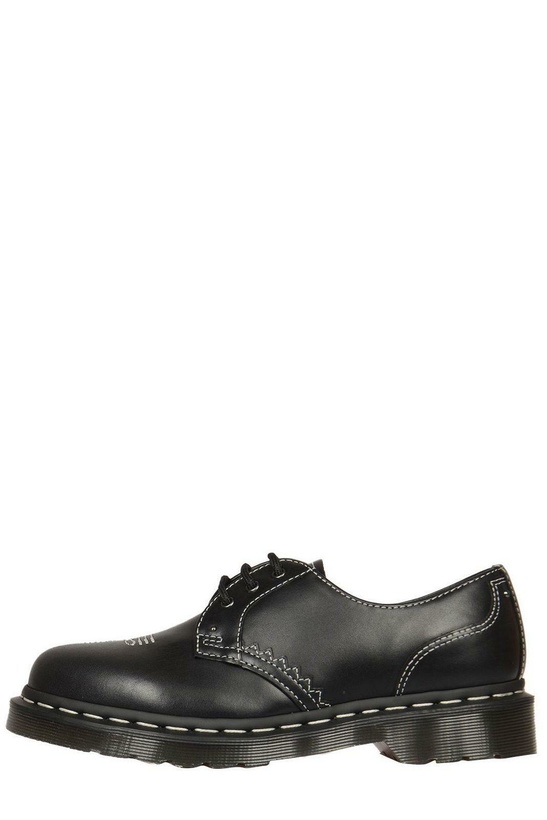 Photo: Dr. Martens Gothic Amerciana Oxford Shoes