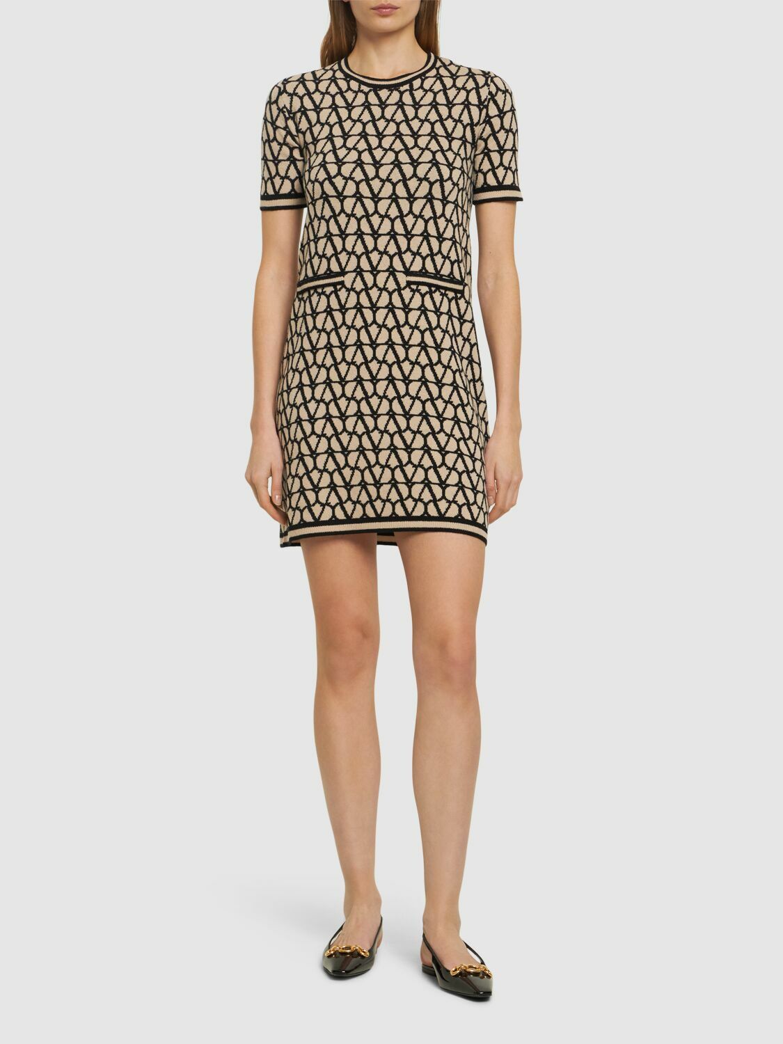 ワンピース VALENTINO Valentino Knit Mini Dress VALENTINO - Knit Logo Short Sleeve Mini Dress Valentino