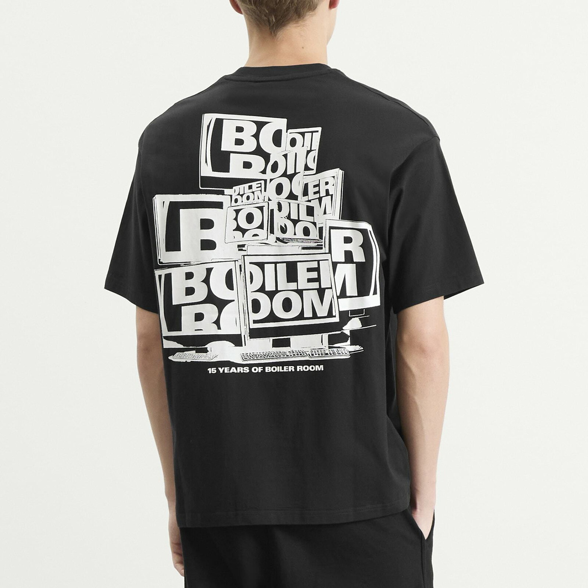 Boiler Room Men's 15 Years Monitor T-Shirt in Black