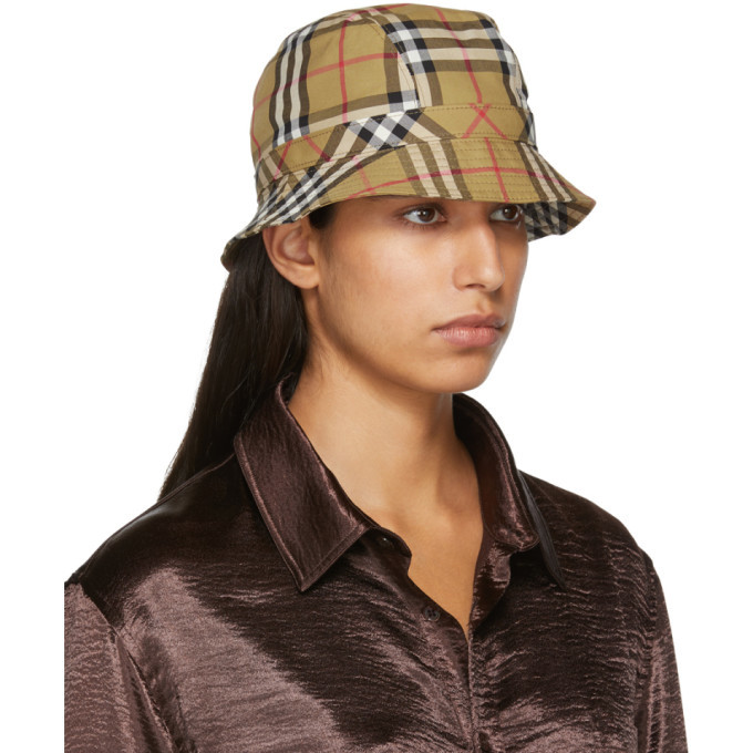 Burberry bucket sales hat rainbow