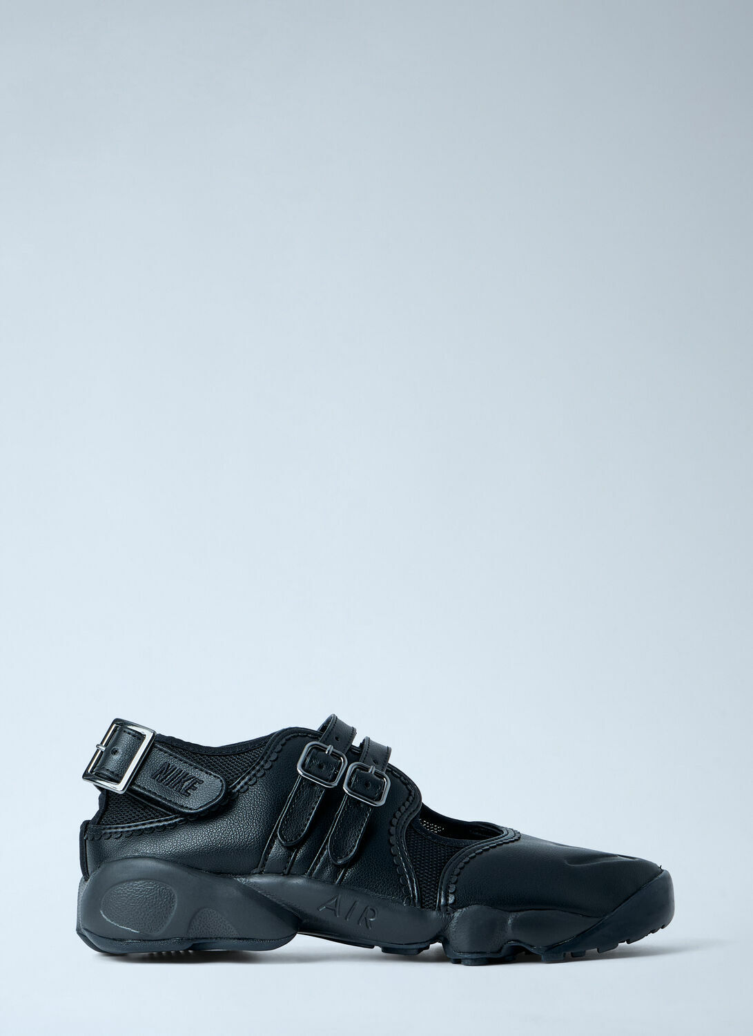 Nike Air Rift Breathe Sneakers