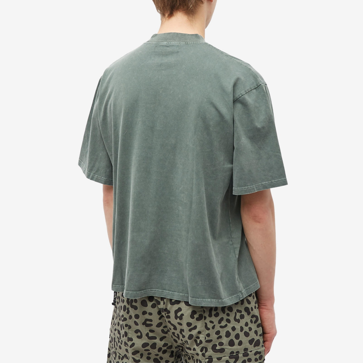 Checks Downtown Men's Campfire T-Shirt in Deep Olive