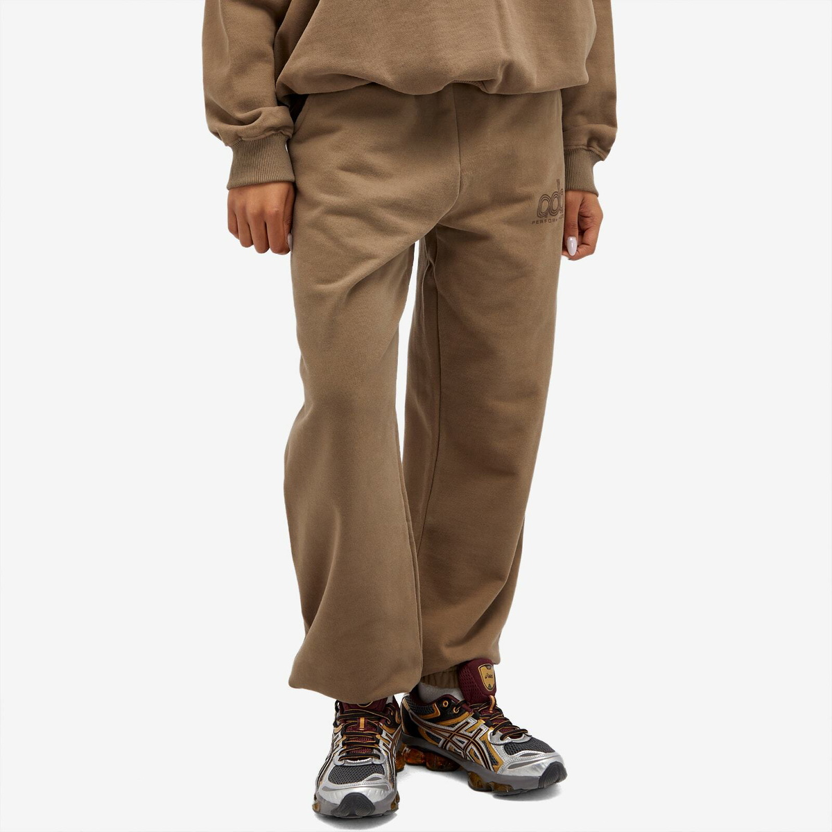 Adanola Women's Performance Sweat Pants in Brown