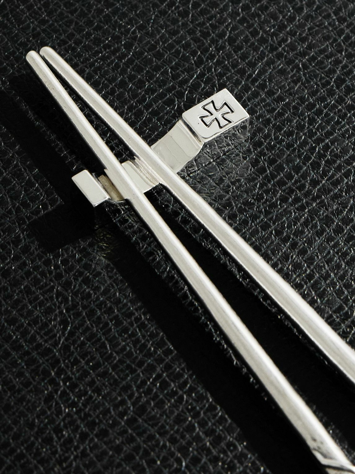Enfants Riches Déprimés - Engraved Silver Chopsticks and Hashioki