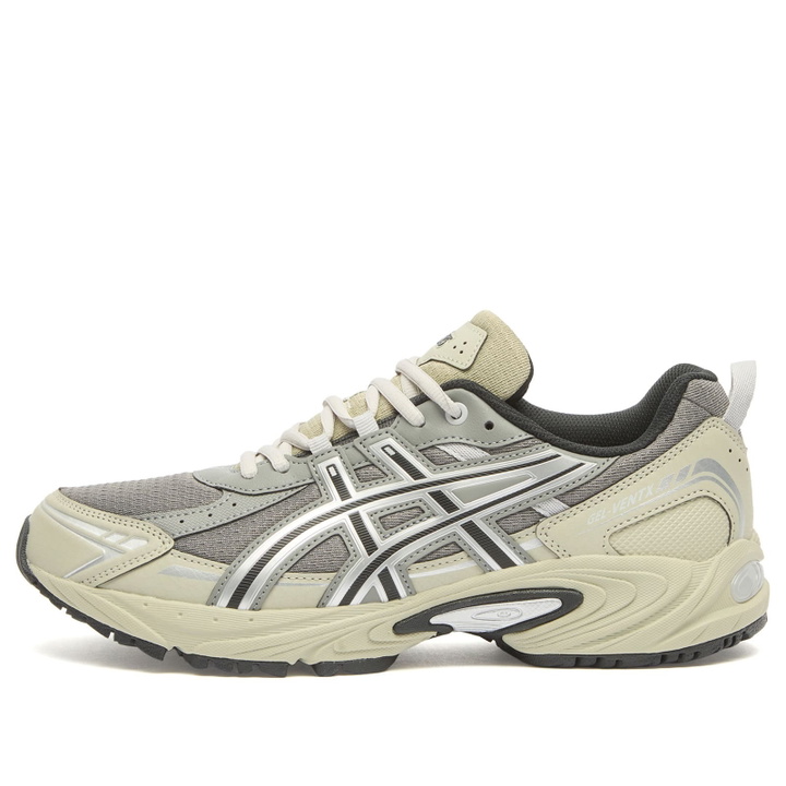 Photo: Asics Gel-Ventx Sneaker in Clay Grey/Dried Leaf Green