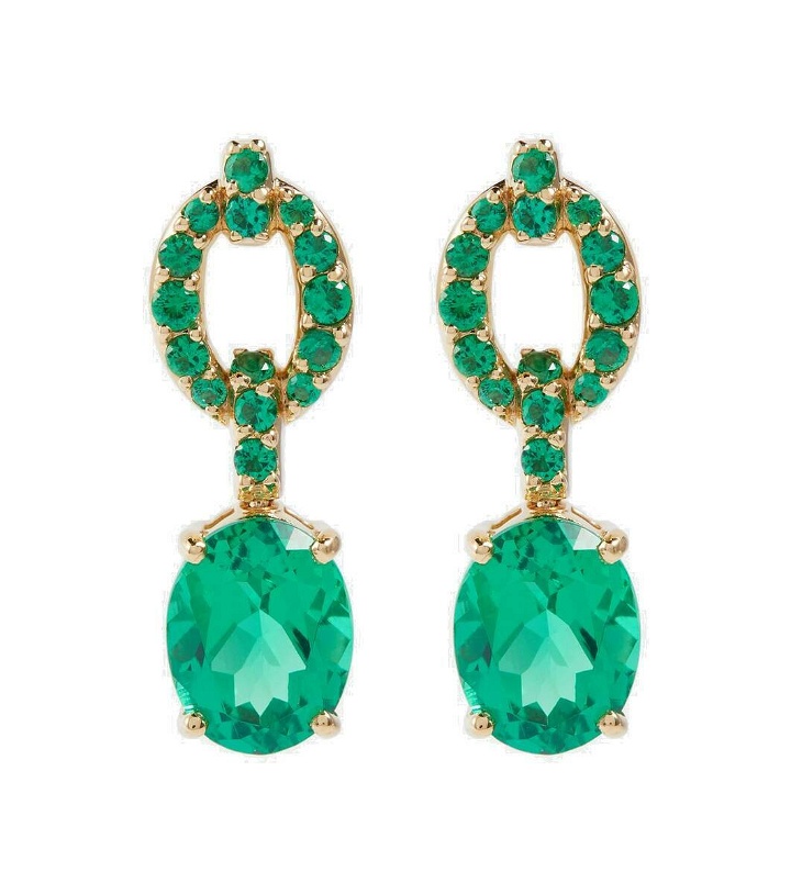 Photo: Nadine Aysoy Catena Drop 18kt gold earrings with emeralds