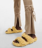Gia Borghini - Gia 10 faux shearling slides