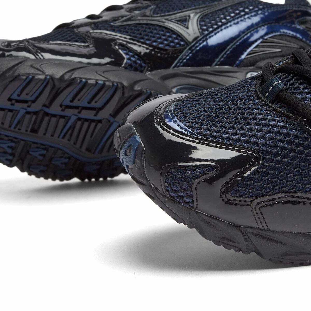 深森沼 END. x Mizuno Wave Rider 10 in Black Beauty/Estate Blue Mizuno