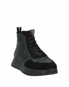 Wonder Womens Sneakers in Black