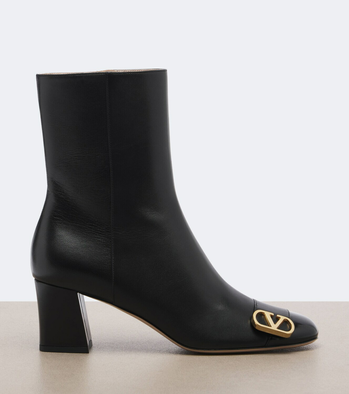 Valentino Garavani Veeside leather ankle boots