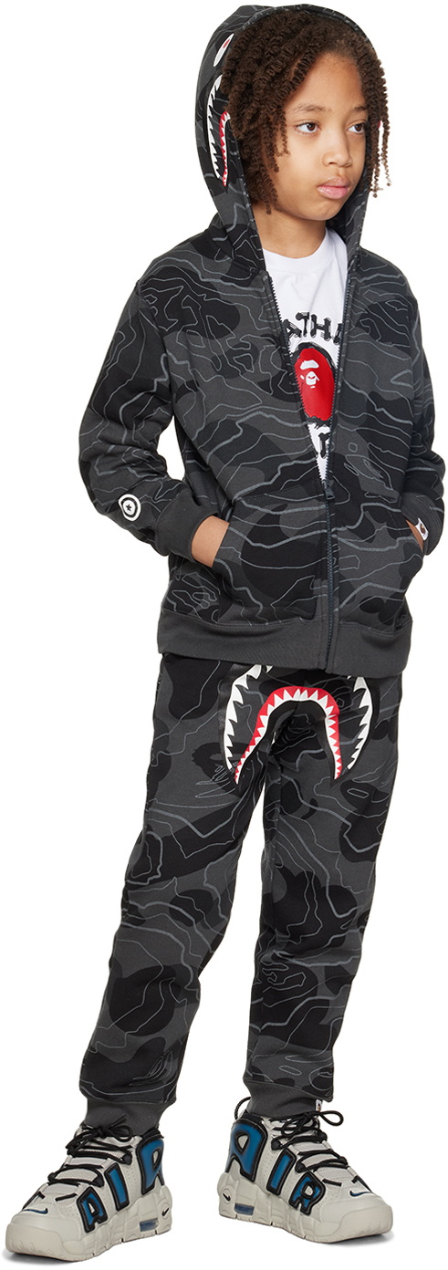 美品BAPE KIDSシャーク セットアップ トレーナー子供　長袖&ズボン120 BAPE Kids Gray Layered Line Camo Shark Sweatpants A Bathing Ape