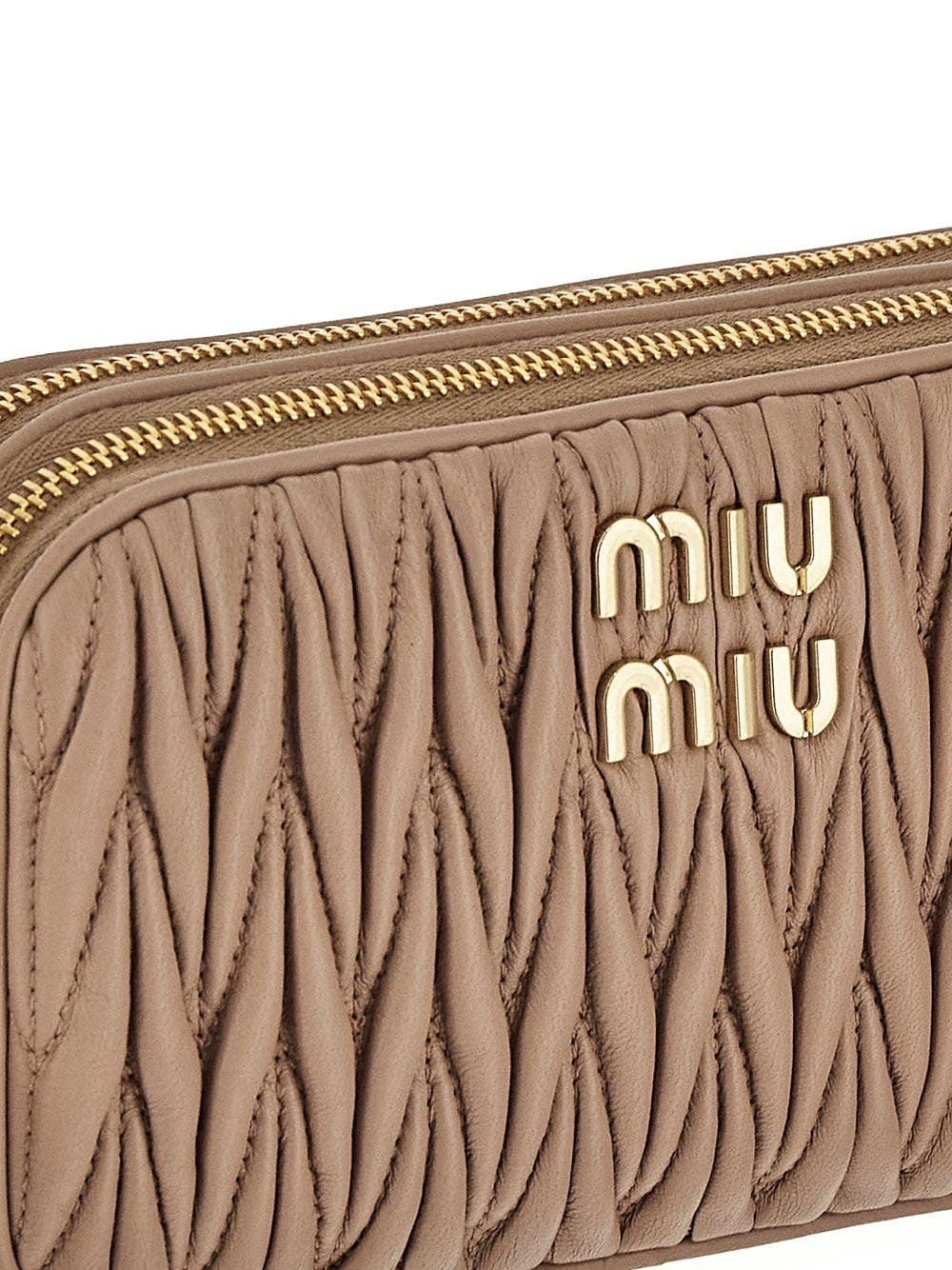 【無料郵送/関税込/正規品】 Miu Miu Matelasse Nappa Leather C Miu Miu Matelassé Nappa Leather Mini Bag Miu Miu