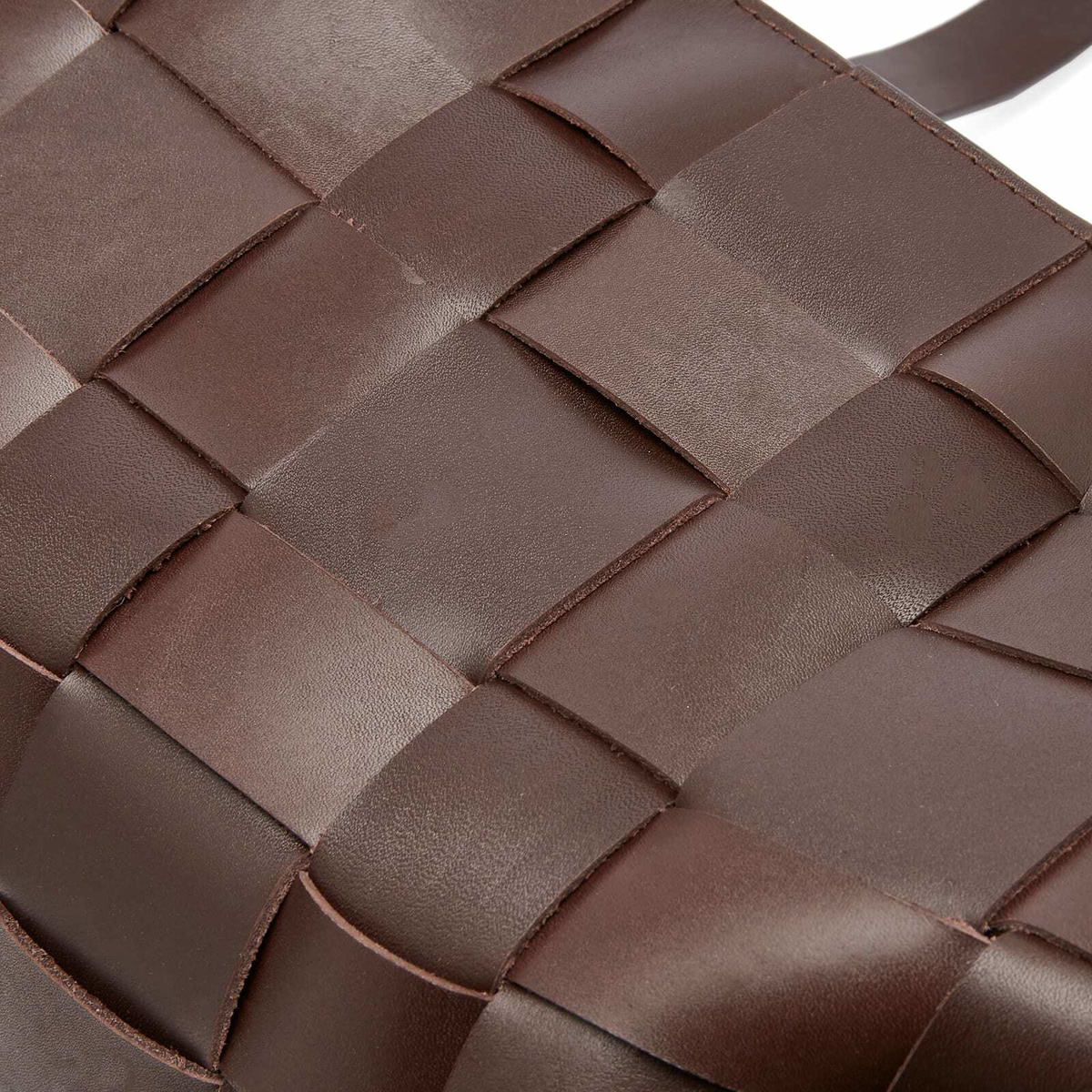 ST. Agni Women's Slim Woven Tote in Chocolate 