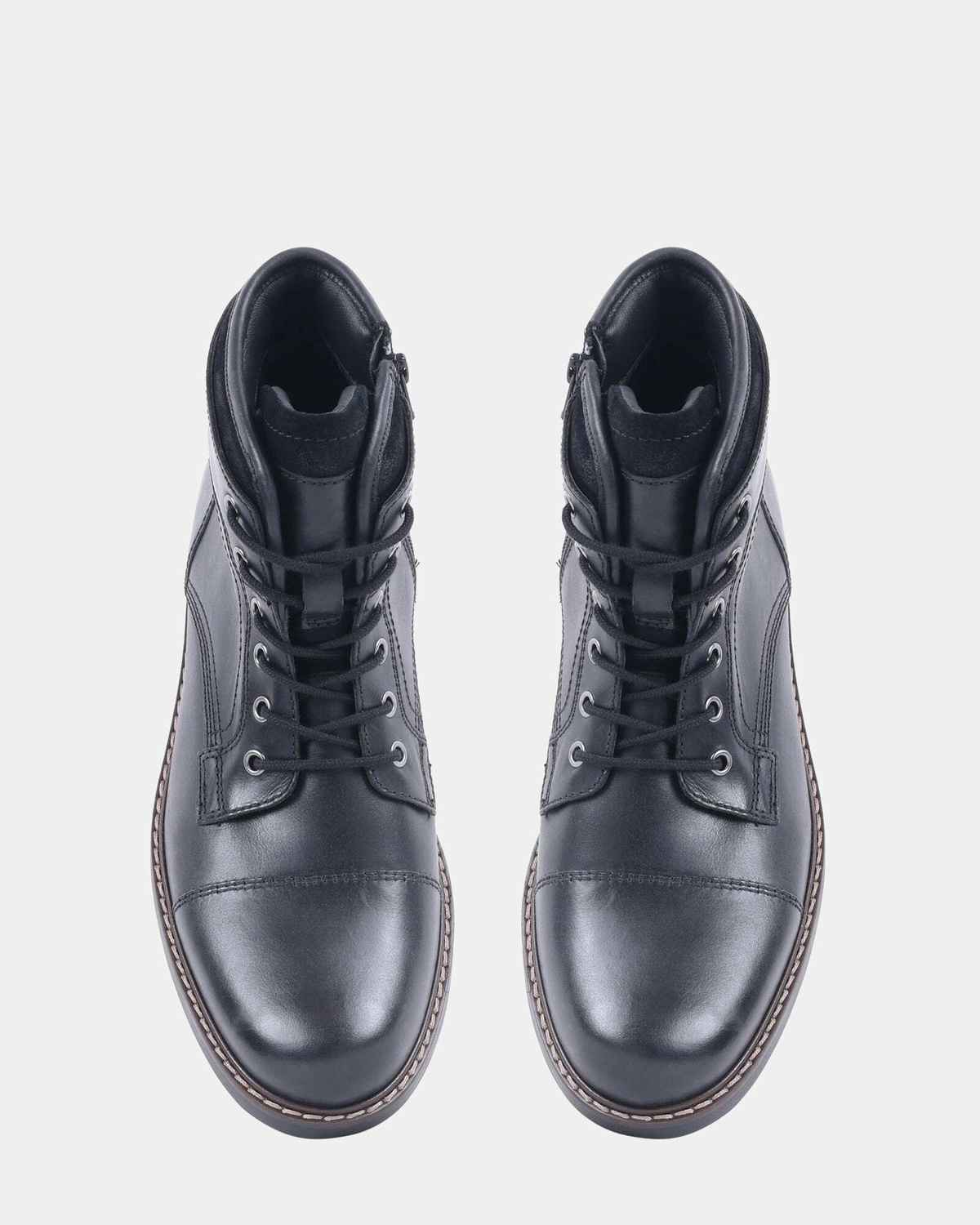 Steve Madden Abel Boots in Black