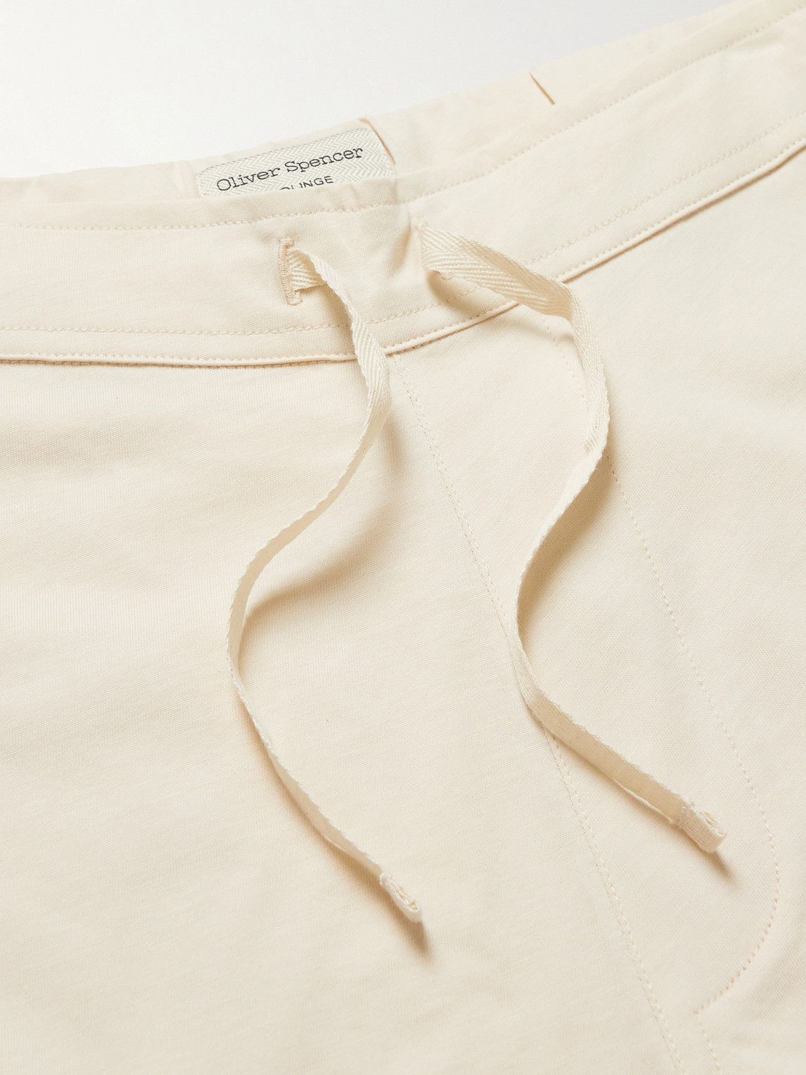 What Is Jersey Cotton? What to Look For in Jersey Shirts, Pants, &  Loungewear