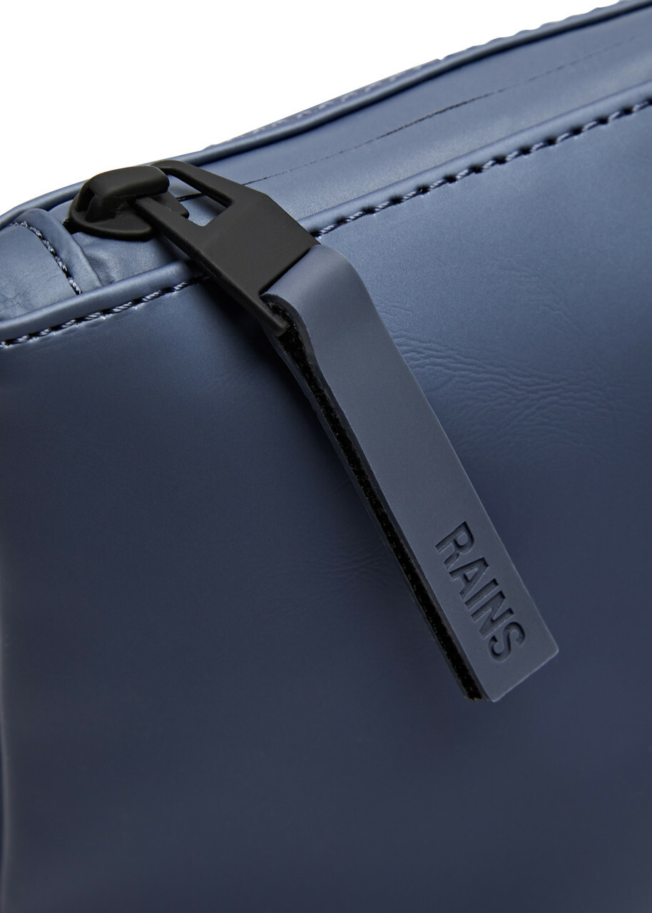 【関税込み】Cosmetic Bag W3 Pouch - RAINS - Synthetic - Blue Rains Cosmetic W3 Rubberised Pouch - Blue - One Size Rains