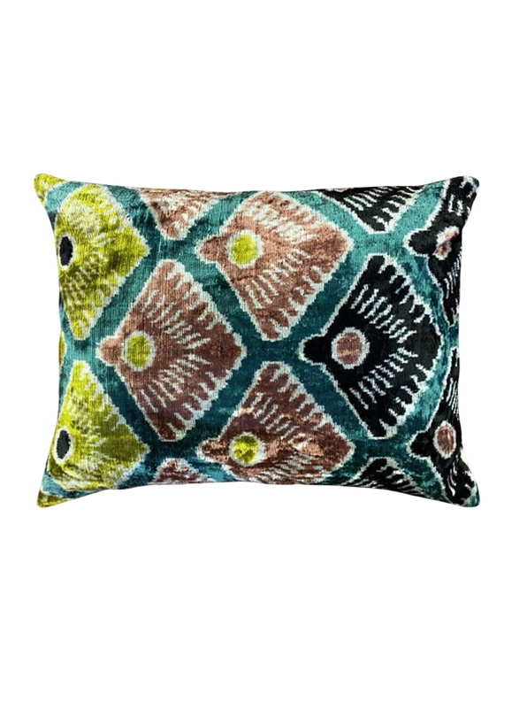 Photo: Les-Ottomans Shells Velvet Cushion
