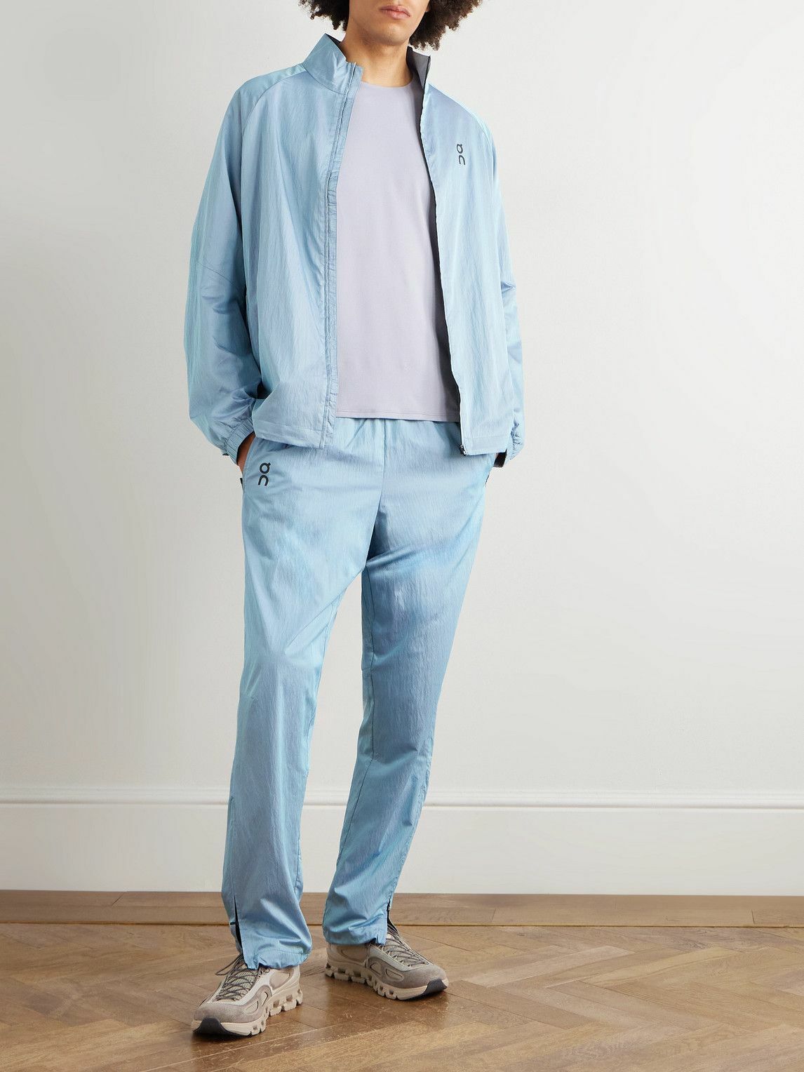 ON - Court Tapered Shell Trousers - Blue
