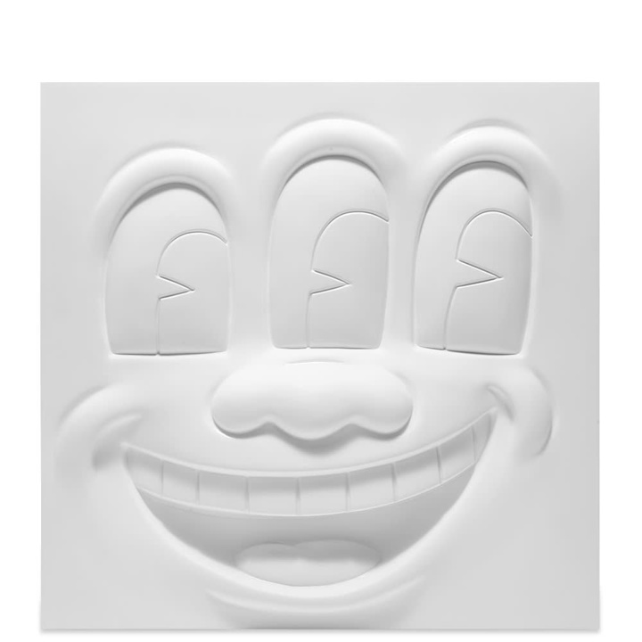 Photo: Medicom Three Eyed Smiling Face Statue