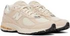 New Balance Beige M2002RCC Sneakers