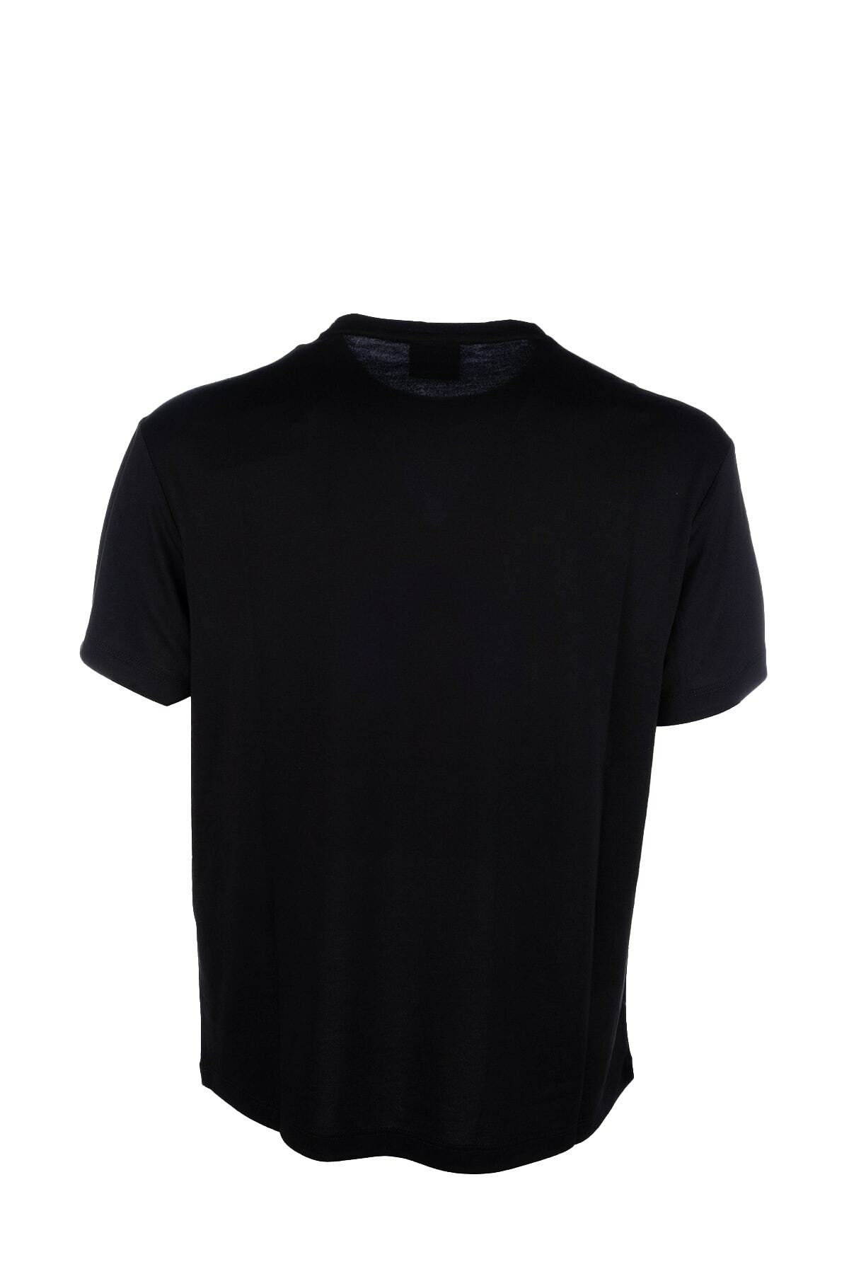 EA7 T-shirt