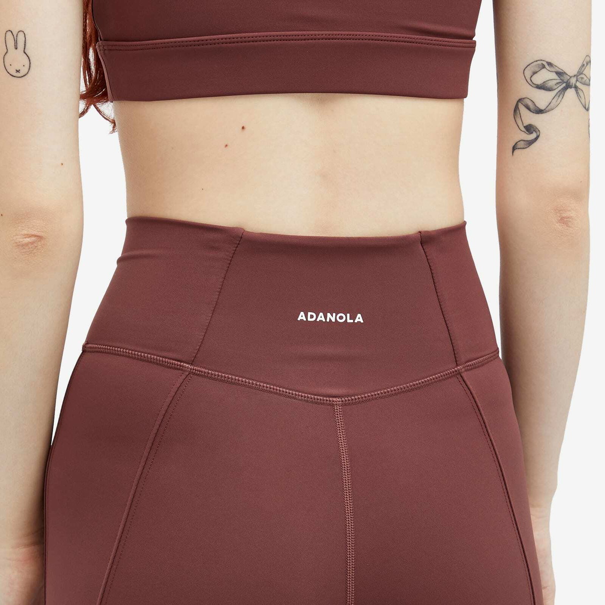 Adanola Women's Ultmate Stirrup Leggings in Burgundy
