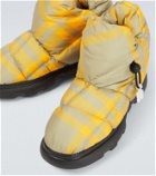 Burberry Pillow checked boots