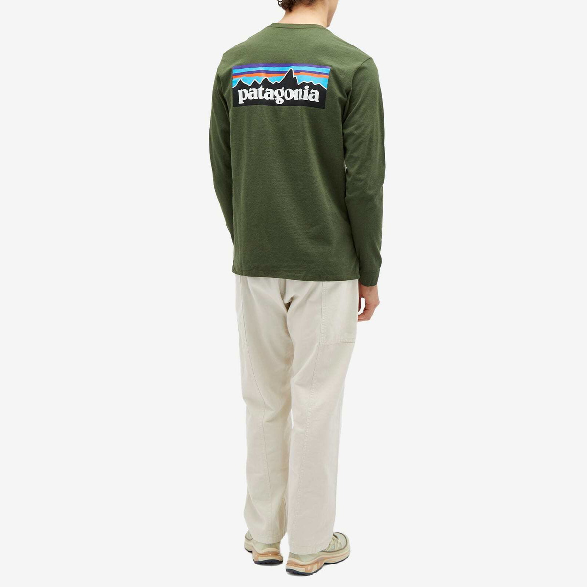 Patagonia Men's Long Sleeve P-6 Logo Responsibili-T-Shirt in Torrey Pine Green