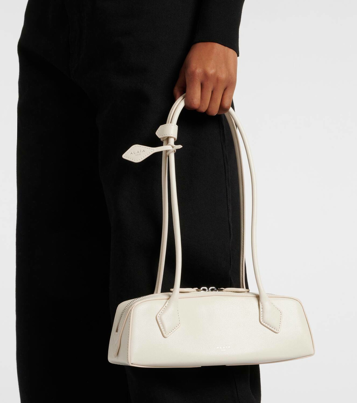 Alaïa Le Teckel Medium leather shoulder bag