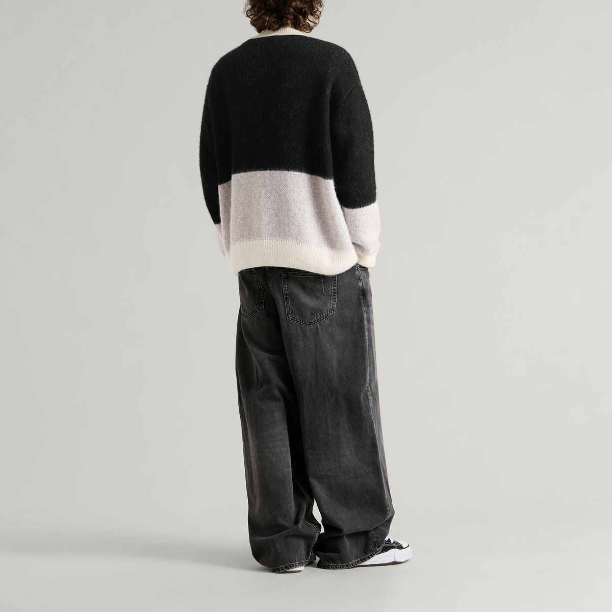Navinder Nangla Fassion Weak Mohair Jumper in Black/White/Red