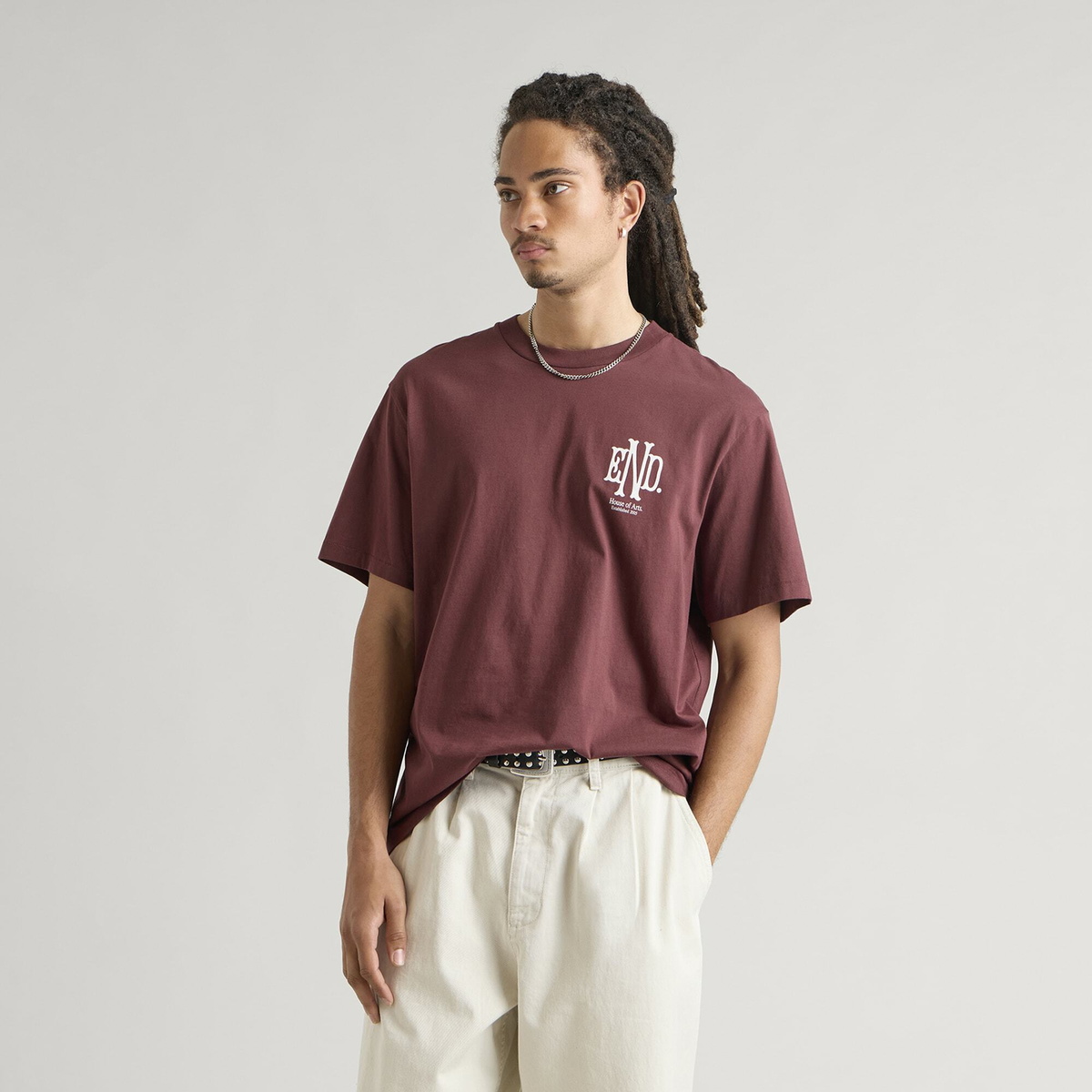END. Mono T-shirt in Oxblood