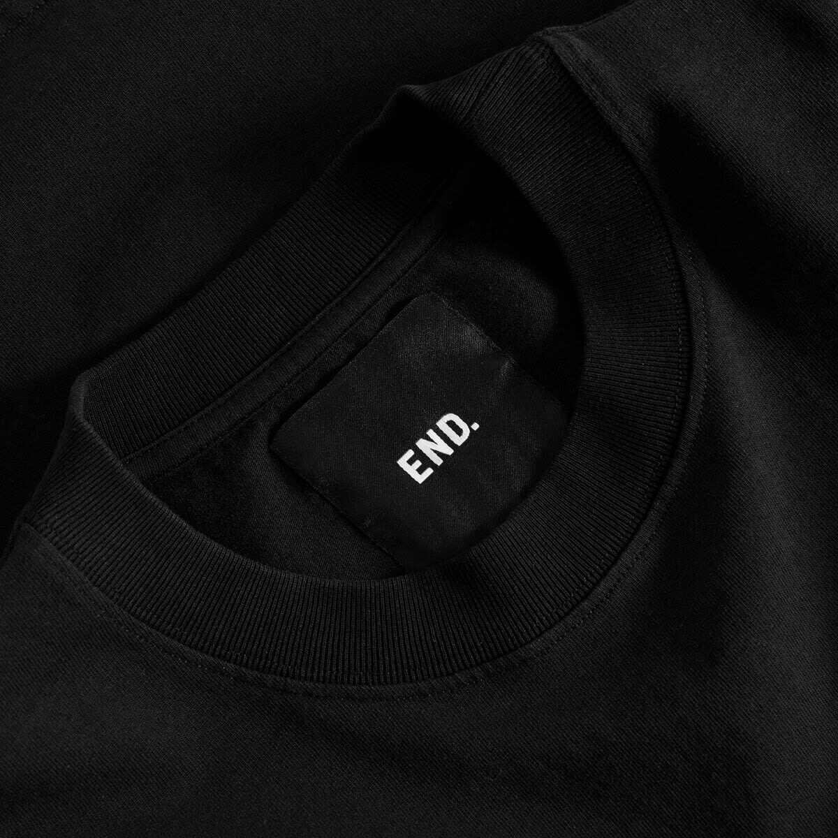 END. Hounds T-Shirt in Black