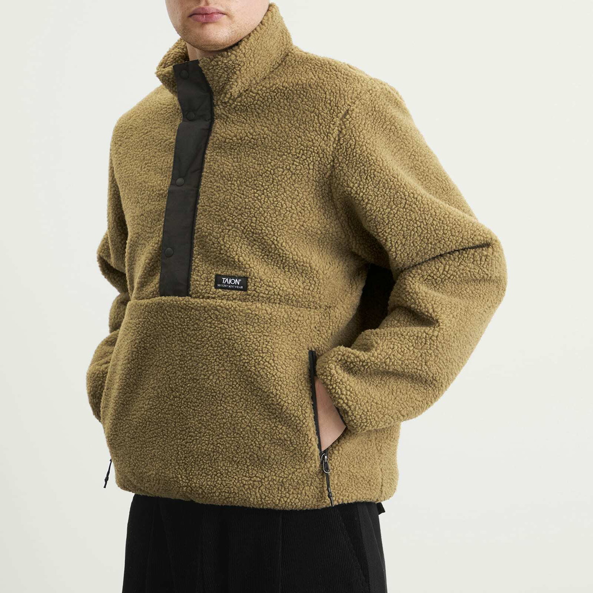 Taion Men's Pull Over Boa Fleece Jacket in Dark Beige/Black