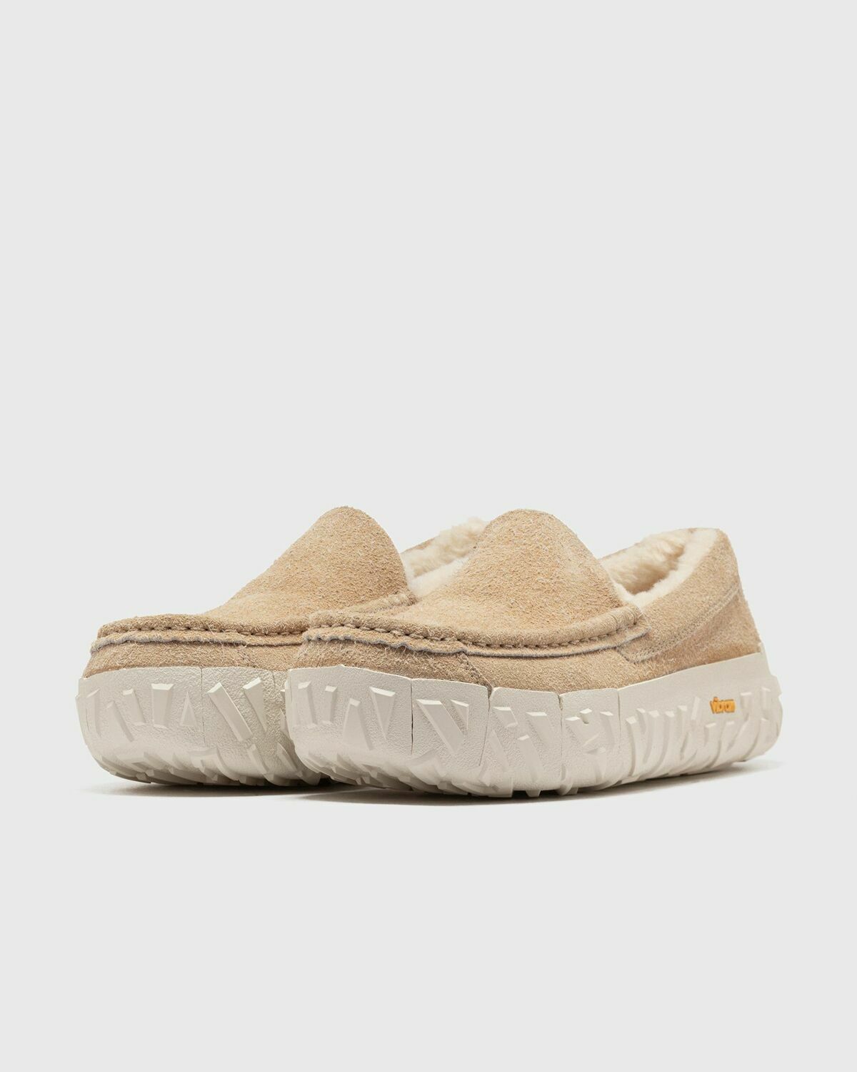 UGG MEN ASCOT WRAP TECH Beige Mens Casual Shoe