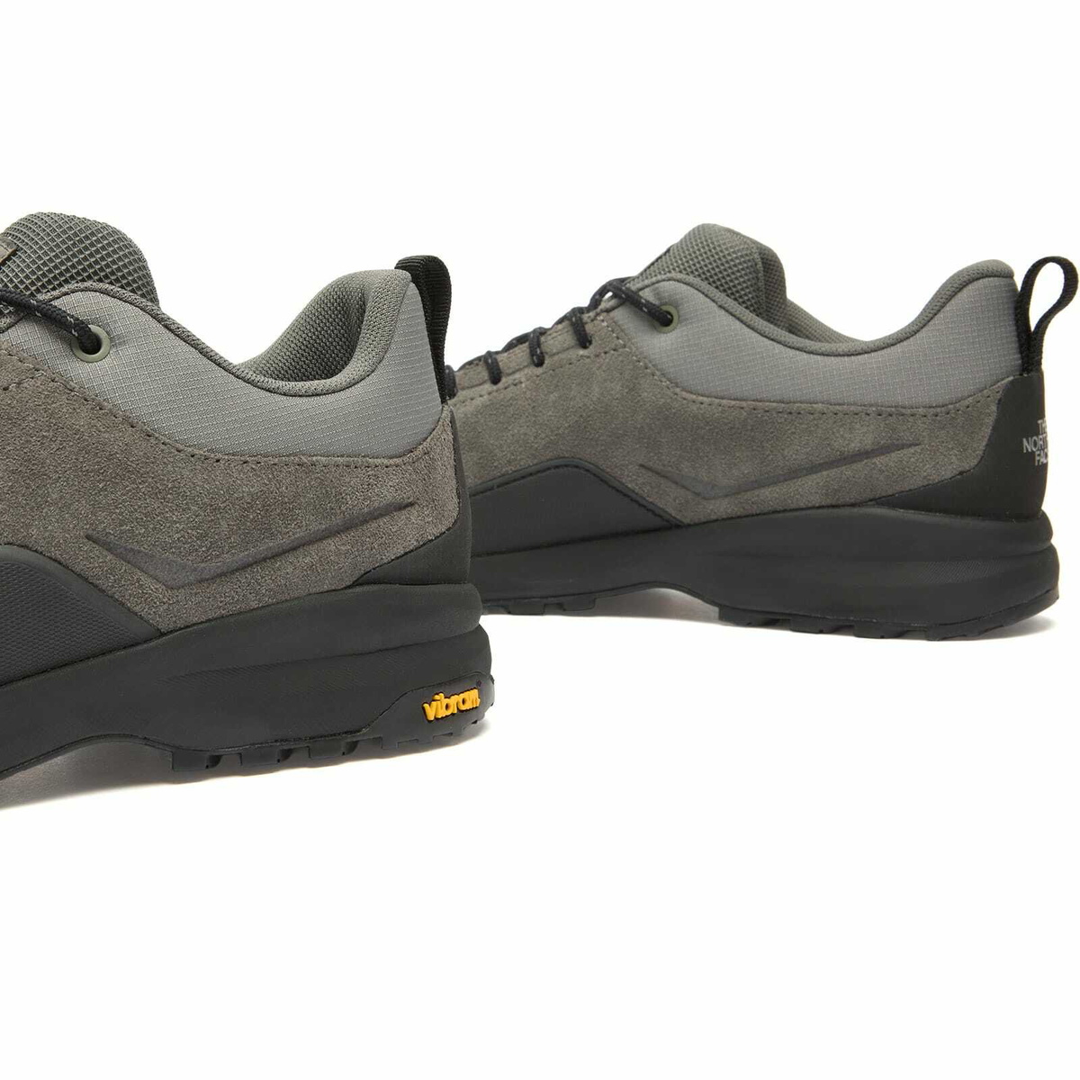 The North Face Men's Verto Approach in Smoked Pearl/Tnf Black