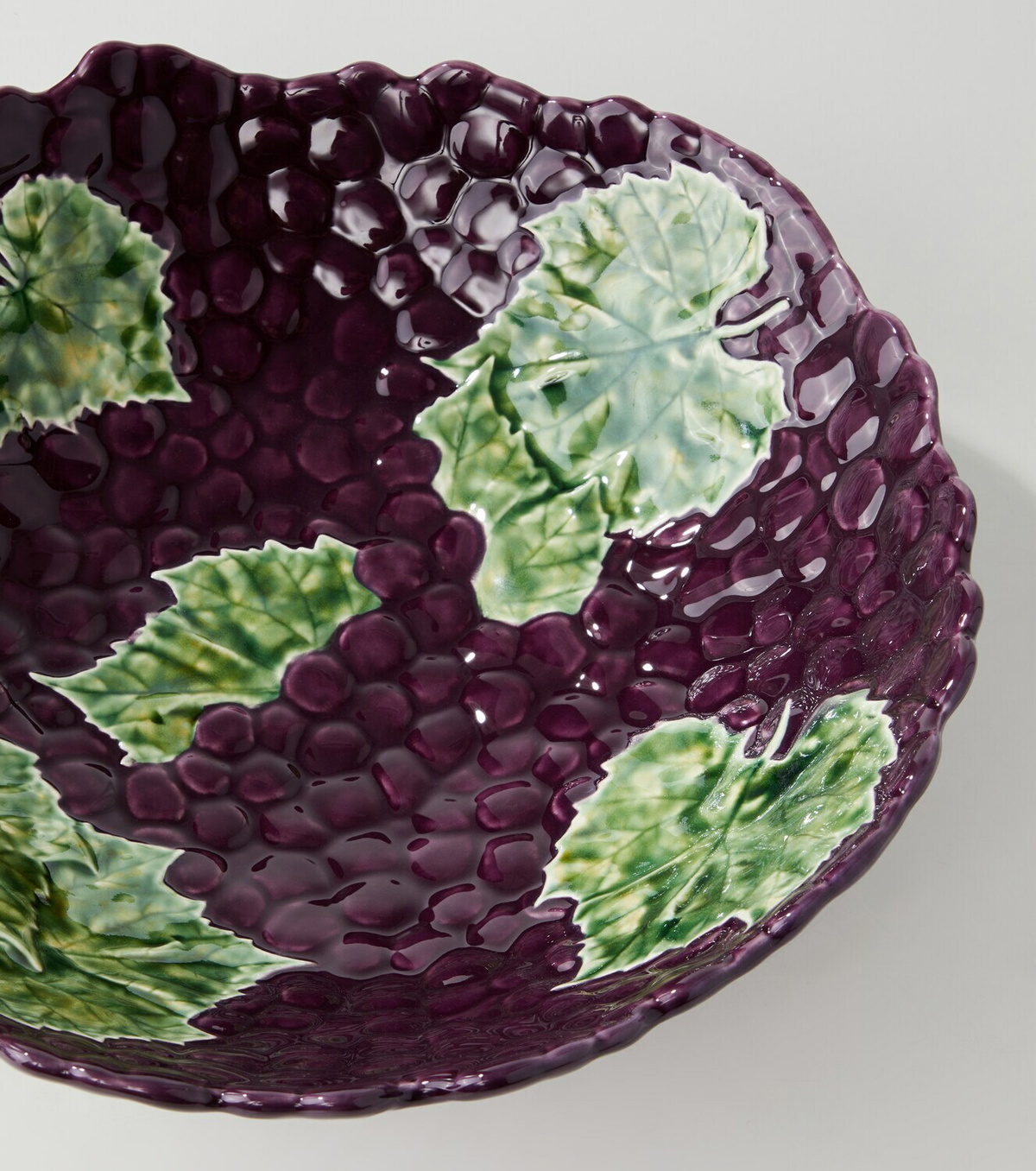 Bordallo Pinheiro Grapes earthenware salad bowl
