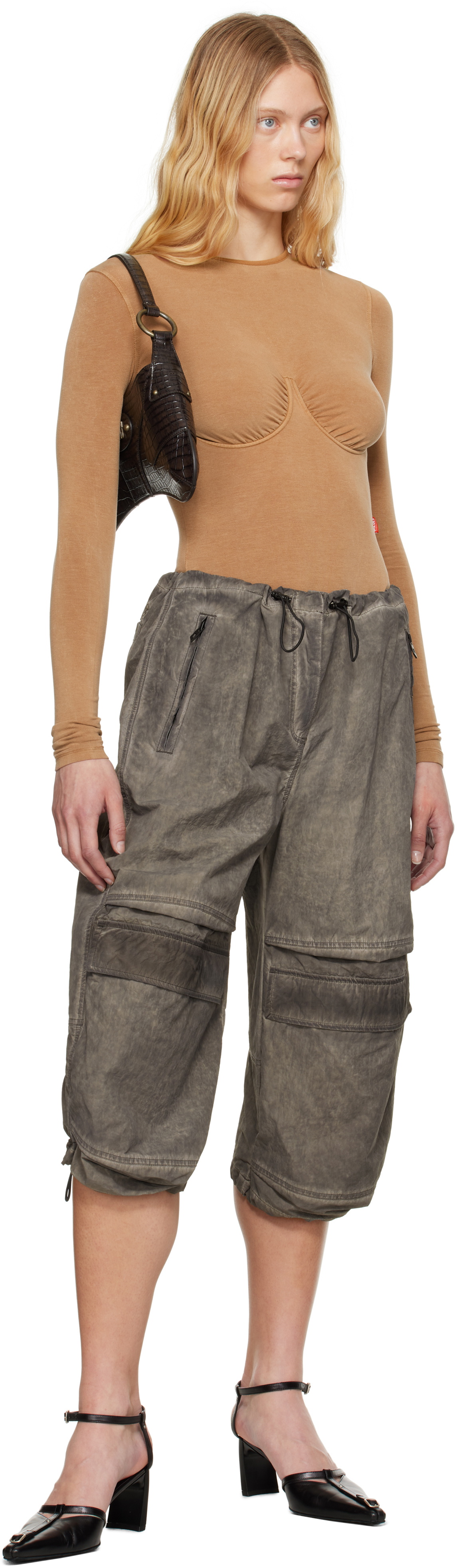 パンツ DIESEL P-DAYETZ-SHORT-FEM-Q3 size42 Diesel Gray P-Dayetz-Short-Fem-Q3 Trousers Diesel