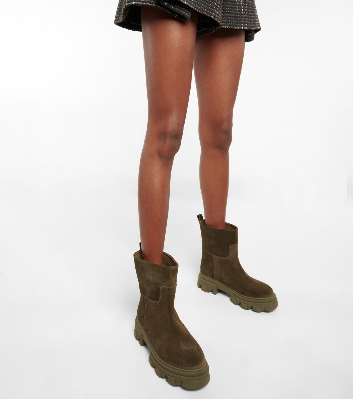 Gia 23 Suede Boots Best Hanging Plants For Balcony Spanish Moss Ideas