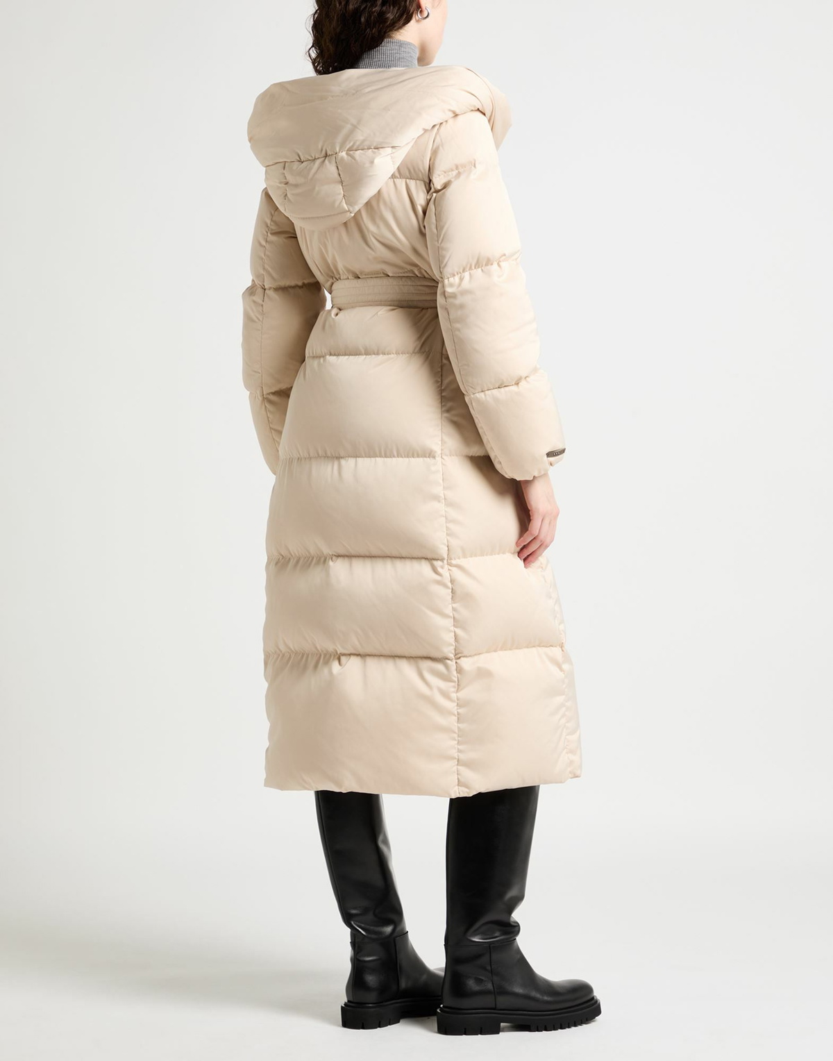 Peserico Womens Puffer Cream