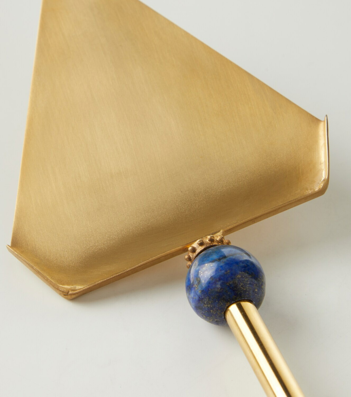Natalia Criado Gold-plated cake server