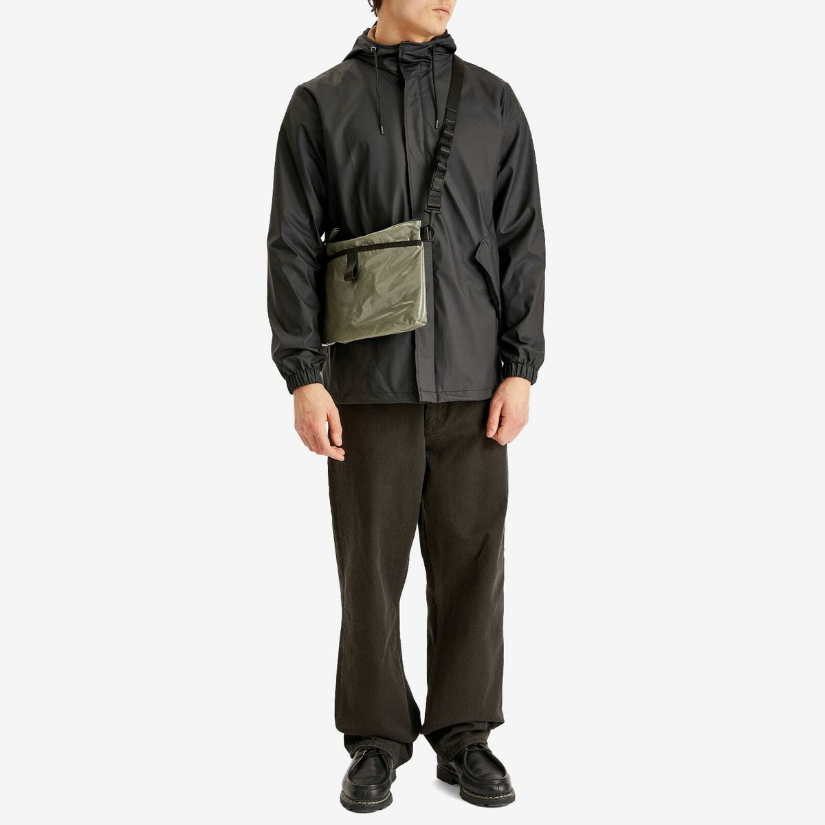 Rains Men's Sibu Musette Bag in Drift 