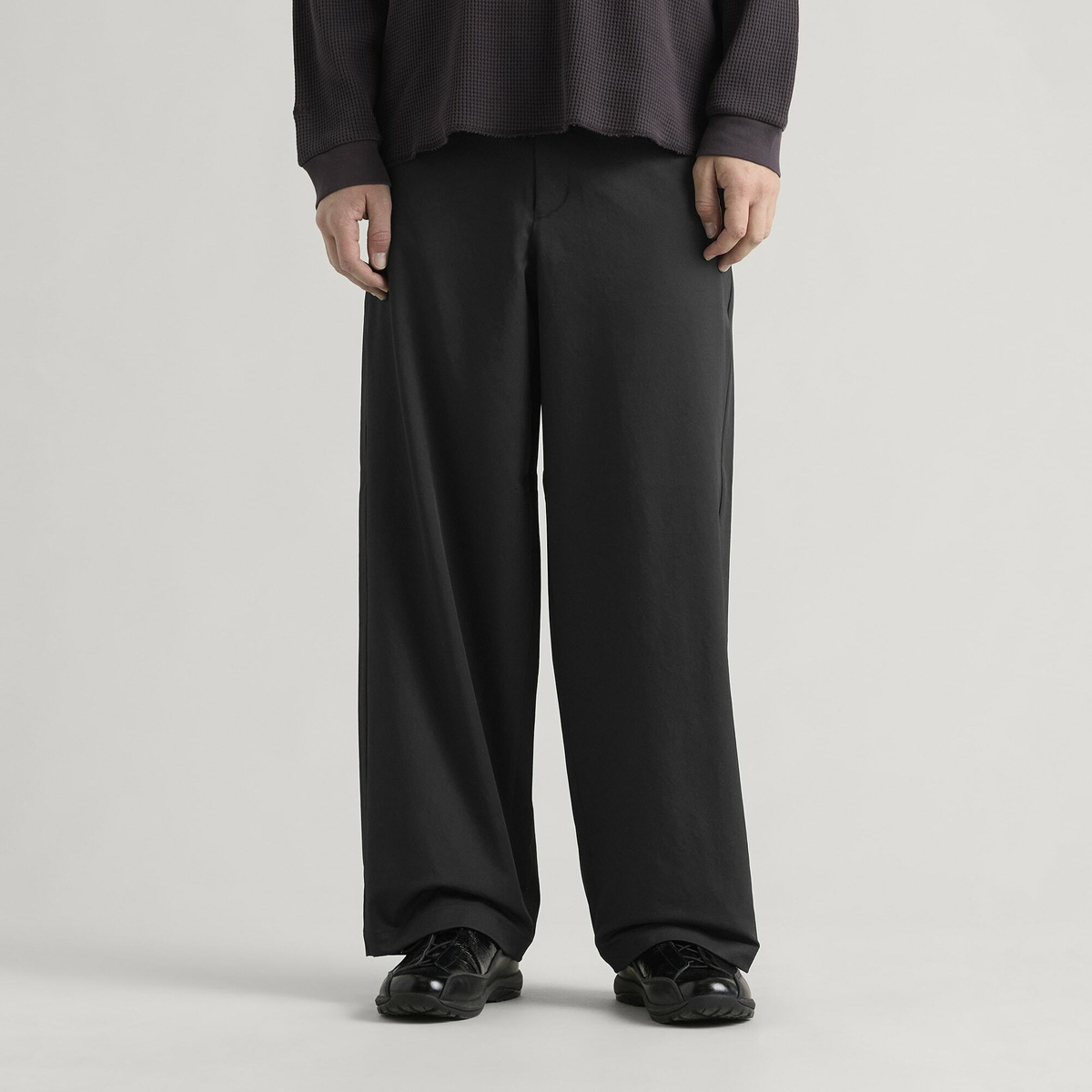 Goldwin Men's Baggy Straight Pants in Black