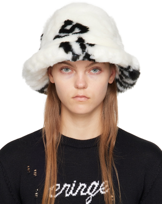 Photo: GCDS White Jacquard Bucket Hat