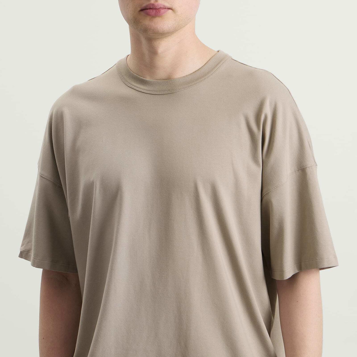 SKIMS Men's Jersey Lounge Relaxed T-Shirt in Linen