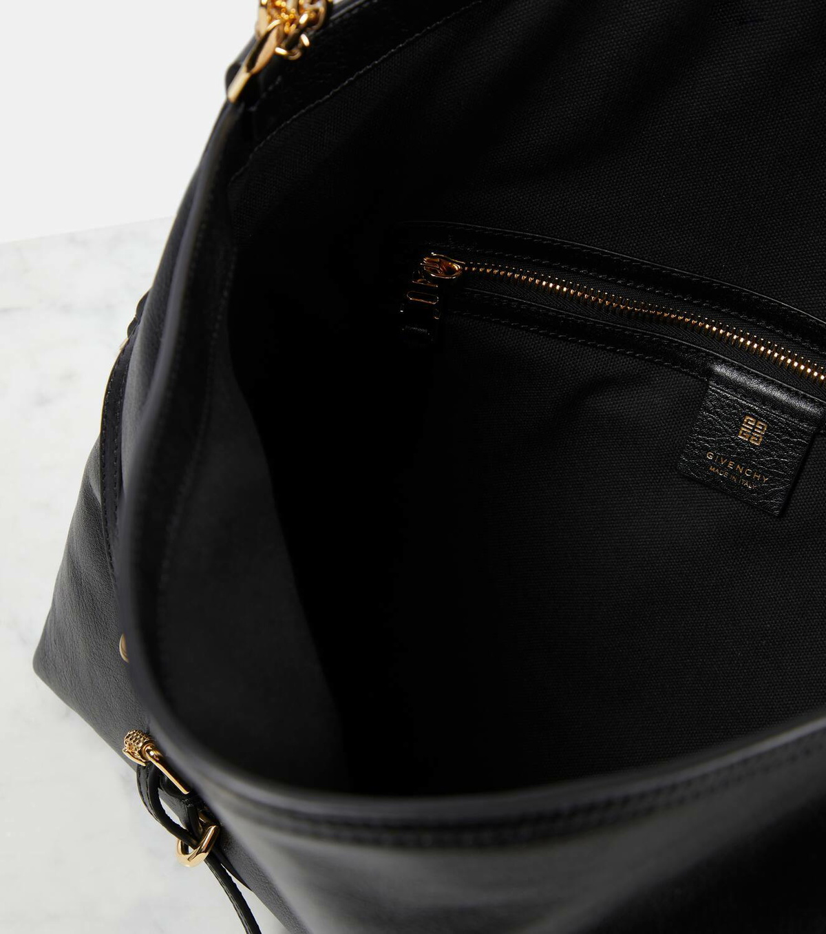 Givenchy Voyou Chain Medium leather shoulder bag