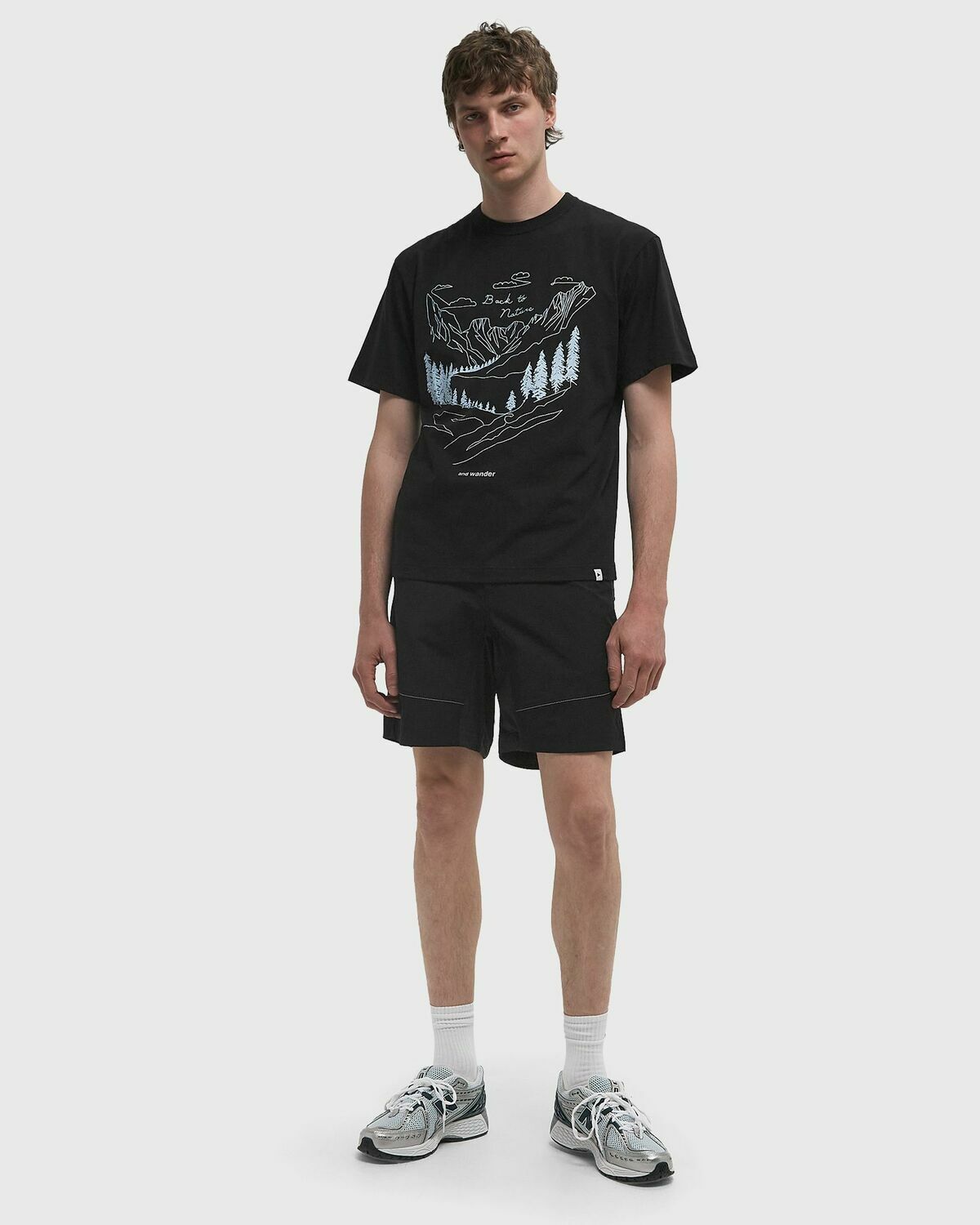 And Wander TREK SHORT PANTS 3 Black Mens Sport & Team Short